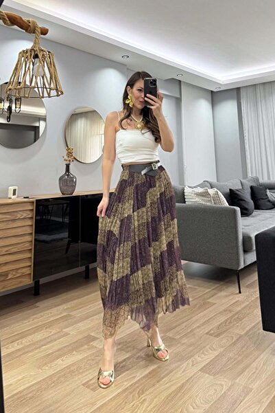 Banu Angay تنورة منقوشة بحزام مطاطي عند الخصر باللون البني والأخضر