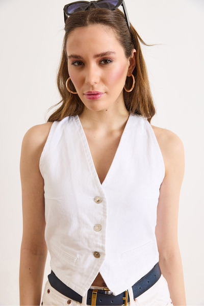 Olalook سترة نسائية بيضاء من قماش الدنيم بجيوب من فليتو YLK-19000097