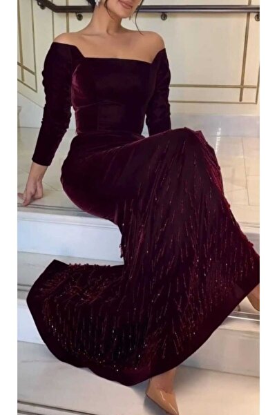 Linda ~ Elegant winter velvet dress with fringe embroidery