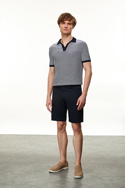 Mudo Straight Fit Shorts