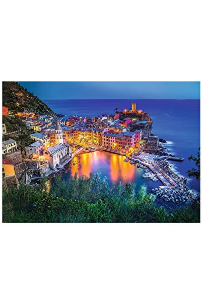 Trefl Puzzle - Vernazza at dusk, 2000 piese (55048)