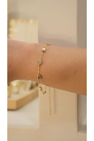 Jerie Gold Flat Chain Bracelet
