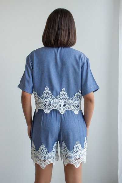 Ded COLLECTION Kadın Denim Görünümlü Şık Beyaz Dantel İşlemeli Kısa Kol Gömlek Şort Takım