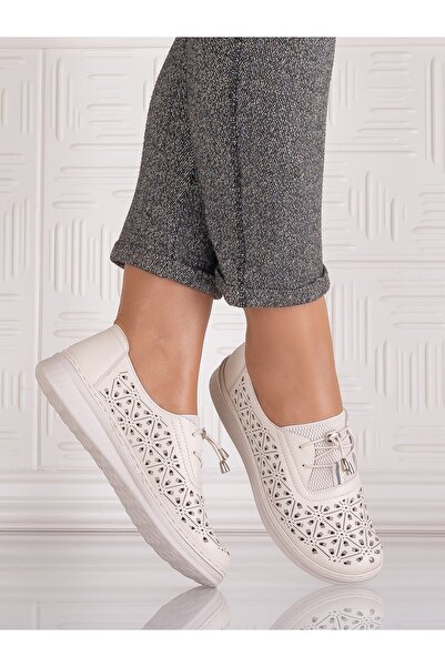 Hébé Beige Women's Casual Shoes from Golden Ecological Leather, Size 38