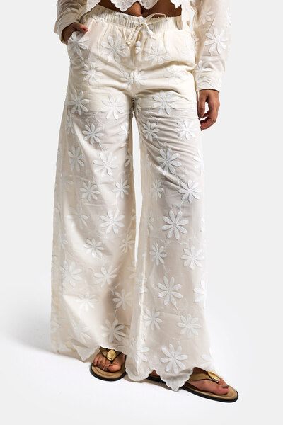 it's basic Women's Stone Color Palazzo Fit Daisy Patterned Special Design Tro...