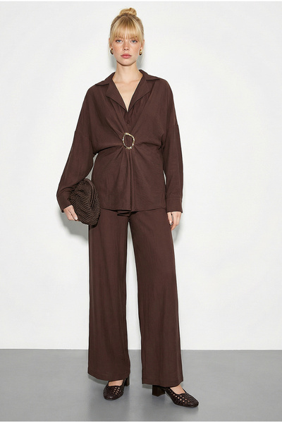 Bianco Lucci Women's Oversize Shirt with Accessories and Wide-Legged Trousers...