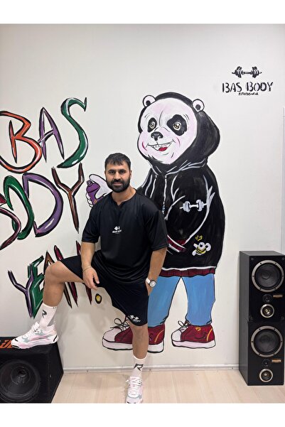 Bas Body FitnessWear Ütü İstemeyen Bas Body Baskılı Siyah V Yaka Delikli Rela...