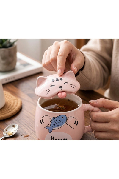 Kuzey Tacı Ceramic Mug with Cat Figure and Lid, 3D Detailed, Special Characte...