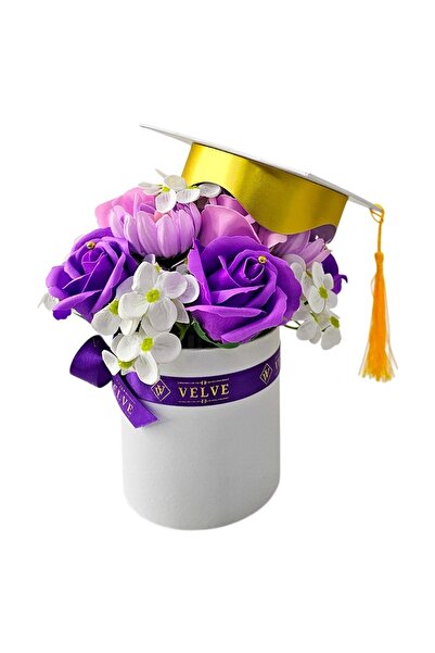 velve Ανθοσύνθεση για αποφοίτηση, σε ροζ αποχρώσεις λεβάντας, με τριαντάφυλλα...