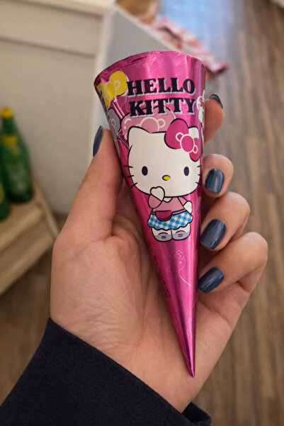 İNCİ sepette HELLO KİTTY 1 ADET SÜPRİZ OYUNCAKLI KORNET