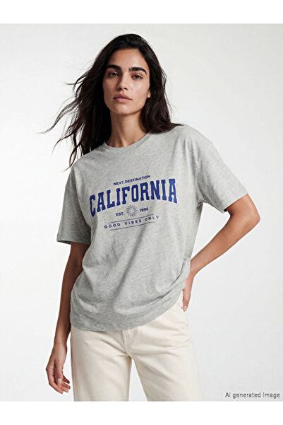 LC Waikiki Rmz Gi̇yi̇m Farkiyla Zero Roba Yaka California Printed Women's T-S...