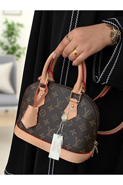 Generic Clutch Bag and shoulder bag, high quality, with accessories, no box