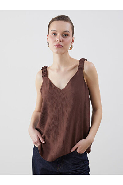 LC Waikiki Rmz Gi̇yi̇m Farkiyla V Textured Women's Blouse