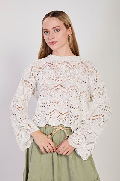 BARRELS AND OIL Women's Sweater with Wavy Openwork Hem and Sleeves - Natural