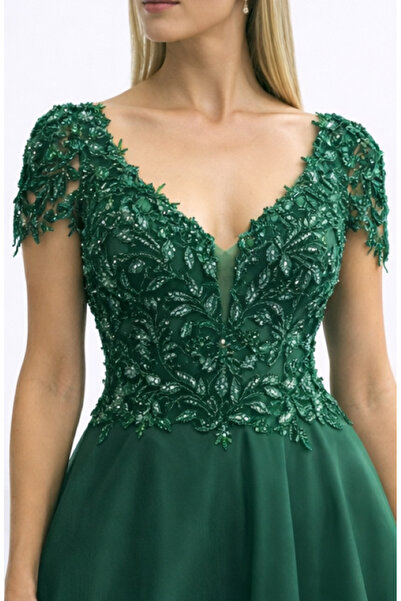 ROJBEY KADIN V YAKA ORGANZE DANTEL DETAYLI UZUN PRENSES MODEL ŞIK DAVET ELBİSESİ