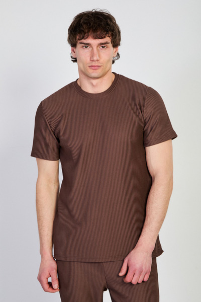 BARRELS AND OIL Men's Ribbed Crew Neck T-Shirt - Brown