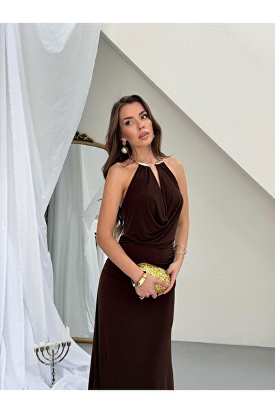 Perry Boutique Brown Necklace Detailed Backless Maxi Dress