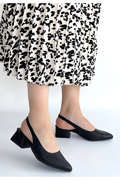 Generic Brand Evia Black Leather Heeled Shoes