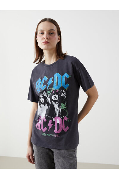 LC Waikiki Дамска тениска с кръгло деколте и щампа AC/DC