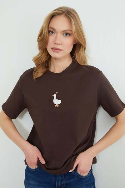 Fulla Moda Duck Embroidered Crew Neck Casual T-Shirt
