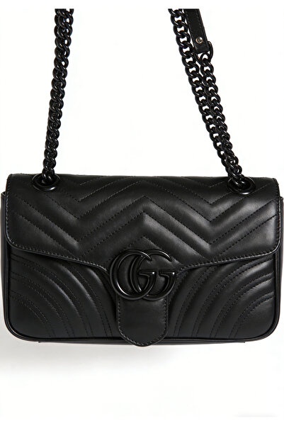 guccukbaby حقيبة مارمونت سوداء بالكامل مبطنة بسلسلة، حقيبة كتف، حقيبة يد.