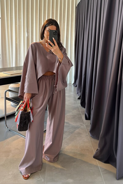 My Blog Set bluză și pantaloni maro cu decolteu în V și mâneci liliac - 40119