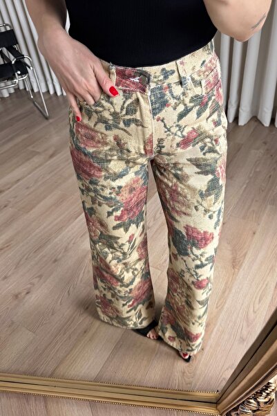 Sue Store Butter Yellow Burgundy Rose Patterned Jeans