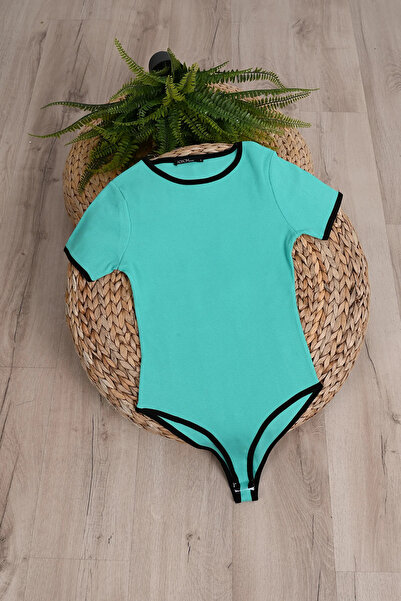 ANATOLIATEKSTILE Body Damă Basic Slim Fit cu Mânecă Scurtă – Body Elastic Mod...