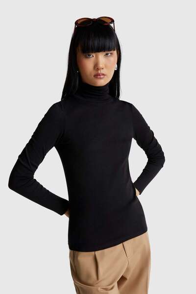 United Colors of Benetton Черна дамска/момичешка тениска с висока яка и дълъг...