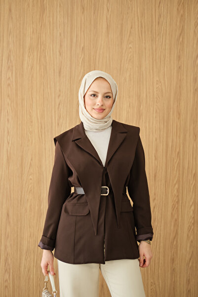 LOCCO Γυναικείο μπουφάν με διπλό γιακά και λεπτομέρεια τσέπης σε καφέ χρώμα