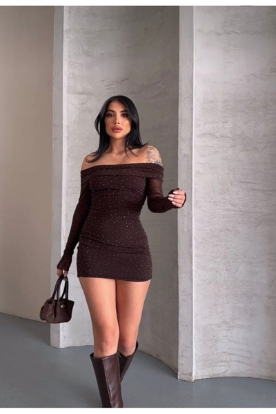 Butik Madonna Yaka Taşlı Mini Elbise
