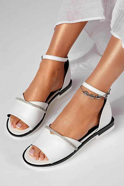 Zaira Γυναικεία λευκά χαμηλοτάκουνα σανδάλια από οικολογικό δέρμα Aimee # 24706