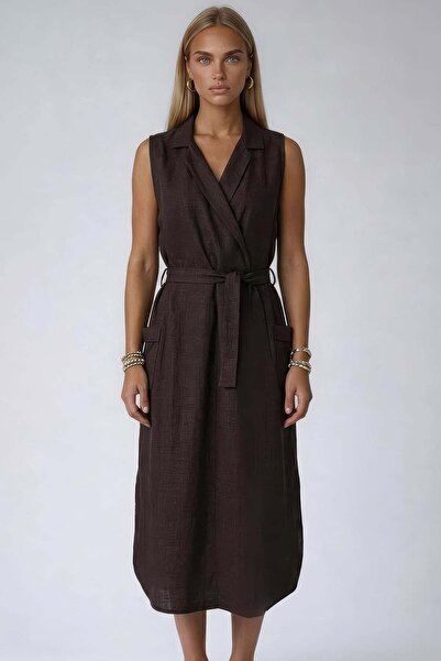 Trend Alaçatı Stili Acı Kahve Kruvaze Yaka Pile Detaylı Cepli Keten Elbise