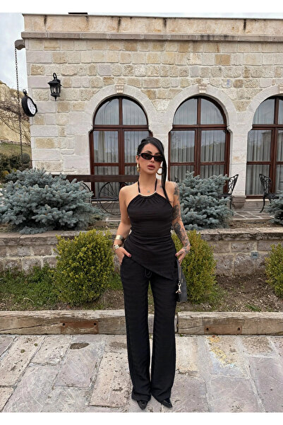 kırmızı butiks Μαύρο Σετ Δύο Τεμαχίων με Αξεσουάρ Γιακά