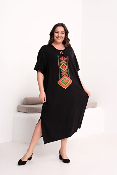 Şans Women's Plus Size Black, Embroidery Relaxed Fit Dress 65N39441