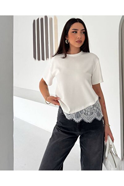 Noa&Noa Γυναικείο κοντομάνικο μπλουζάκι με δαντέλα και λεπτομέρειες από ύφασμ...