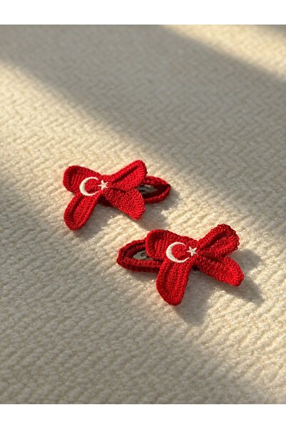 ÖZ 23 Nisan Türk Bayrağı Temalı Fiyonk Model kız çocuk çıtçıt toka seti