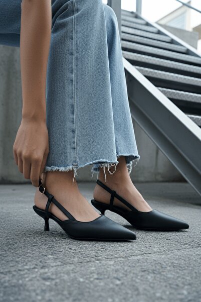 DİVOLYA Margaret Black Women's (3 cm Heeled) Pointed Toe Short Kitten Heel Shoes