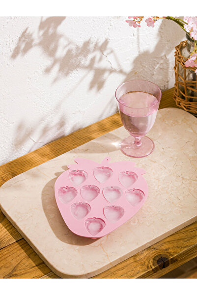 LC Waikiki RMZ GİYİM FARKIYA قالب ثلج سيليكون على شكل فراولة 19 سم