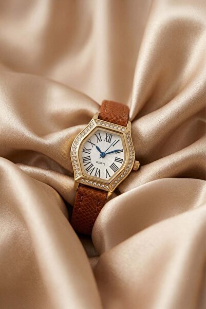 İnogge Retros Water-Resistant Women's Wristwatch - Vintage Oval Case Gold Det...