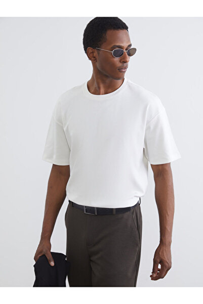 LC Waikiki Nevavm 100% Cotton Loose Fit Basic Soft Touch T-Shirt with a Diffe...