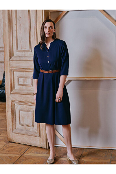 LC Waikiki Nevavm with a Difference of Opinion, Lcw Grace Navy Blue Off-The-S...