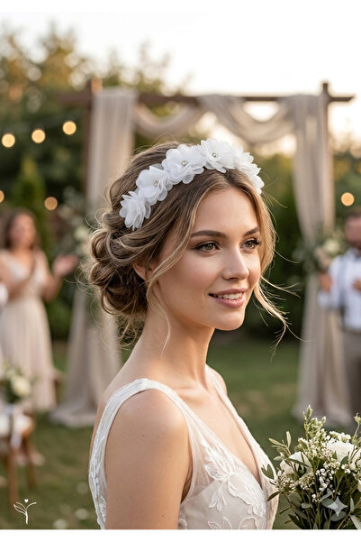 Zen Events MELS ART-Beyaz çiçekli ve taşlı taç, nikah, lohusa tacı, dış çekim...