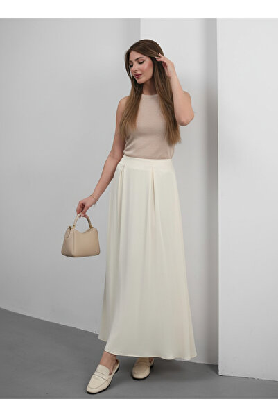 Hisleria Satin Long Skirt with Two Pile Details on the Front - Cream