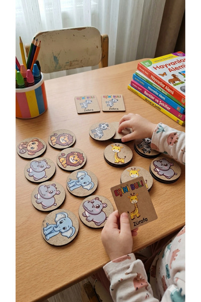 MUKEdu Okulöncesi Safari Hayvanları Ahşap Hafıza Oyunu - Eşini Bulma Seti"