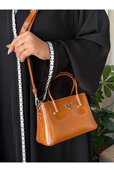 Generic Handbag and shoulder bag, high quality material, with accessories