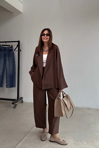 ELVAN TOLON Brown Double-Breasted Jacket and Trousers Set