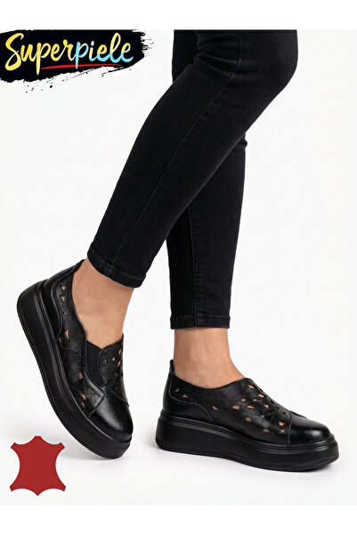 ANGEL BLUE Women's sneakers made of natural leather with decorative perforations