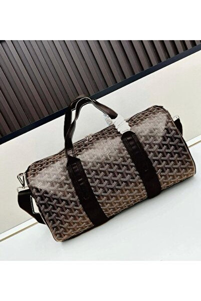 sands Goyard's New Sporty & Chic Barrel Bag