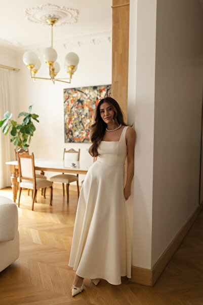 Sorridi Square Neck Long Dress with Bow on the Back